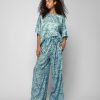 Leopard print top – blue kokefashionshop Leopard print top – blue
